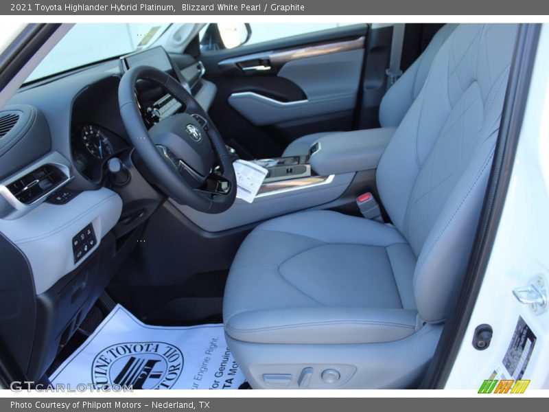 Blizzard White Pearl / Graphite 2021 Toyota Highlander Hybrid Platinum