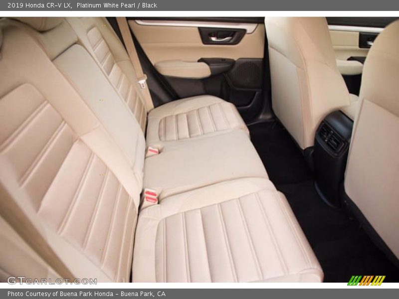 Platinum White Pearl / Black 2019 Honda CR-V LX
