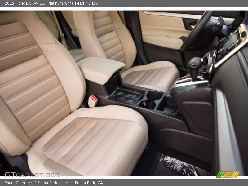 Platinum White Pearl / Black 2019 Honda CR-V LX
