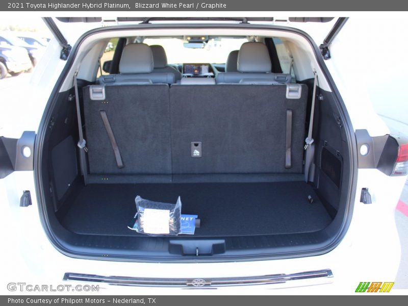 Blizzard White Pearl / Graphite 2021 Toyota Highlander Hybrid Platinum
