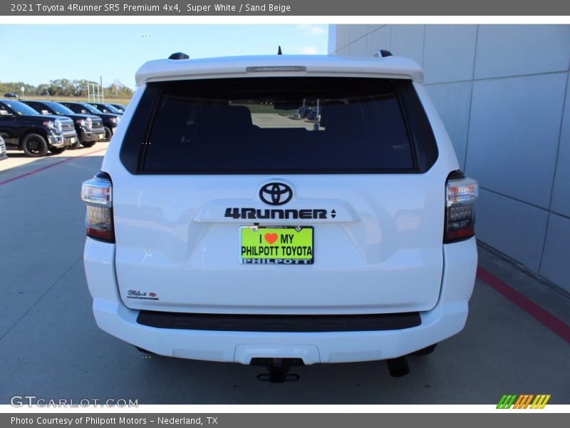 Super White / Sand Beige 2021 Toyota 4Runner SR5 Premium 4x4