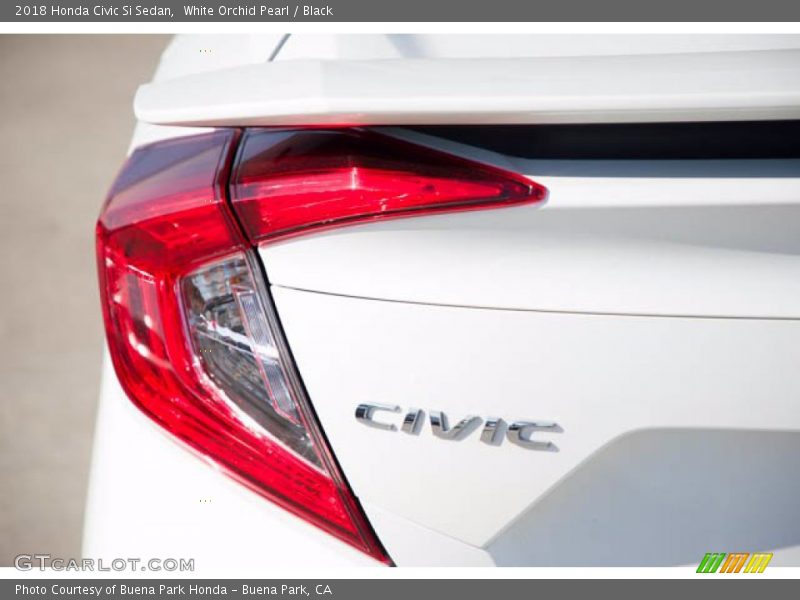 White Orchid Pearl / Black 2018 Honda Civic Si Sedan