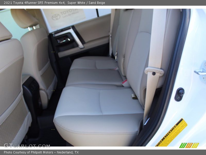 Super White / Sand Beige 2021 Toyota 4Runner SR5 Premium 4x4
