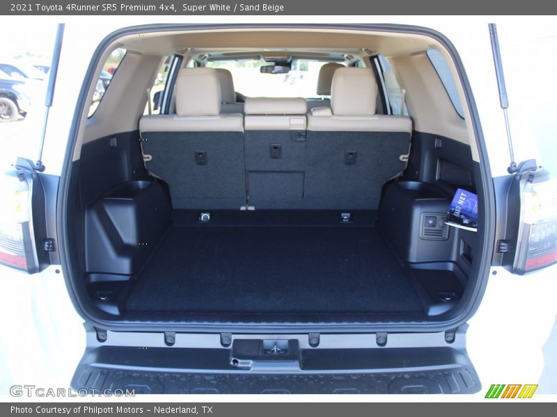 Super White / Sand Beige 2021 Toyota 4Runner SR5 Premium 4x4