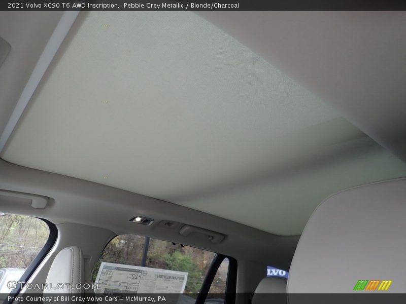 Sunroof of 2021 XC90 T6 AWD Inscription