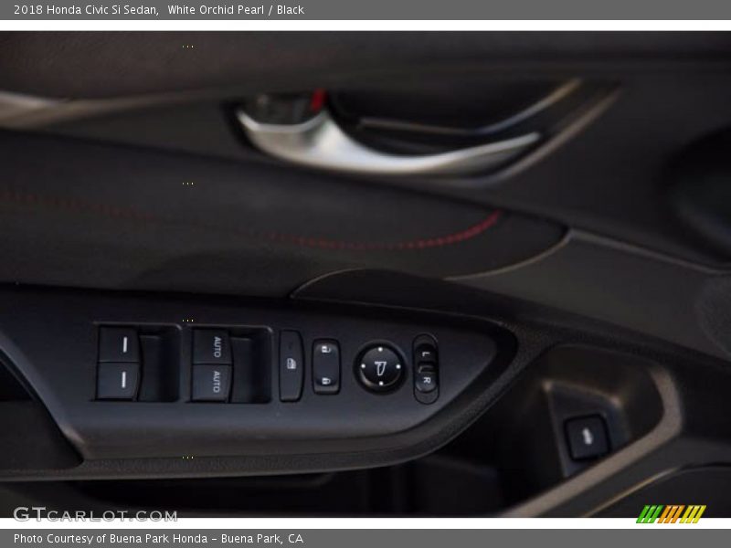 White Orchid Pearl / Black 2018 Honda Civic Si Sedan