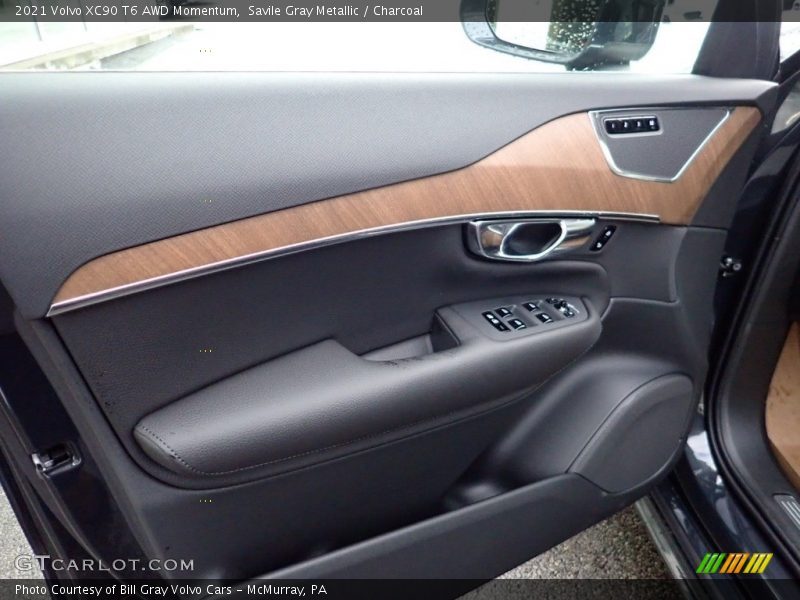 Door Panel of 2021 XC90 T6 AWD Momentum