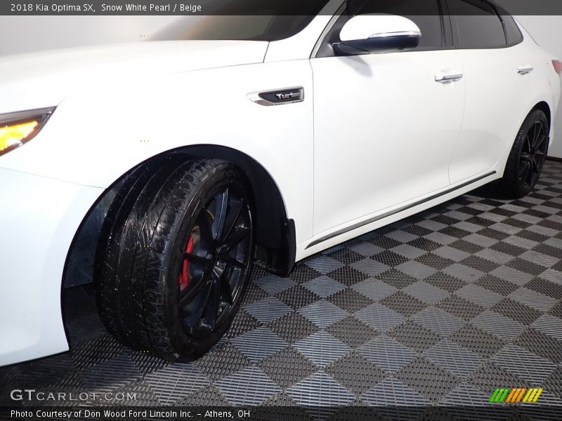 Snow White Pearl / Beige 2018 Kia Optima SX