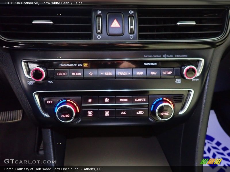 Snow White Pearl / Beige 2018 Kia Optima SX