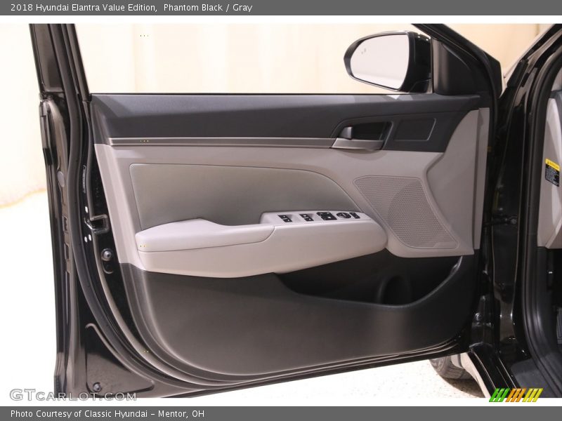 Phantom Black / Gray 2018 Hyundai Elantra Value Edition