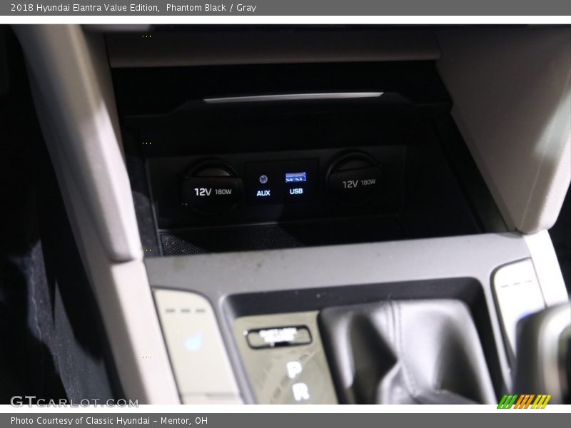 Phantom Black / Gray 2018 Hyundai Elantra Value Edition