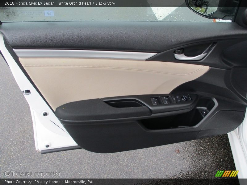 Door Panel of 2018 Civic EX Sedan