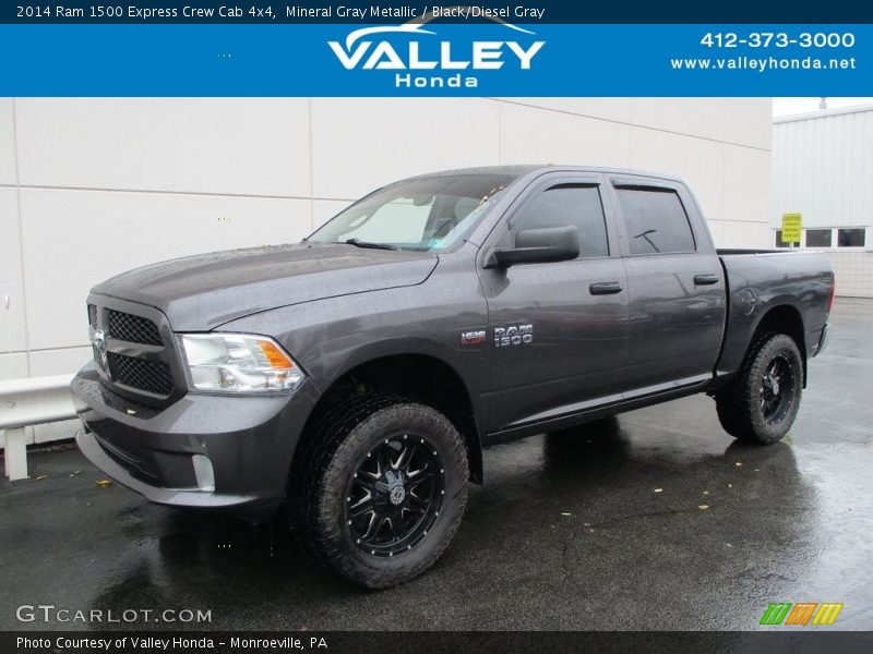 Mineral Gray Metallic / Black/Diesel Gray 2014 Ram 1500 Express Crew Cab 4x4