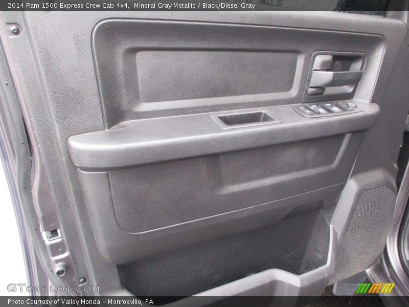 Mineral Gray Metallic / Black/Diesel Gray 2014 Ram 1500 Express Crew Cab 4x4