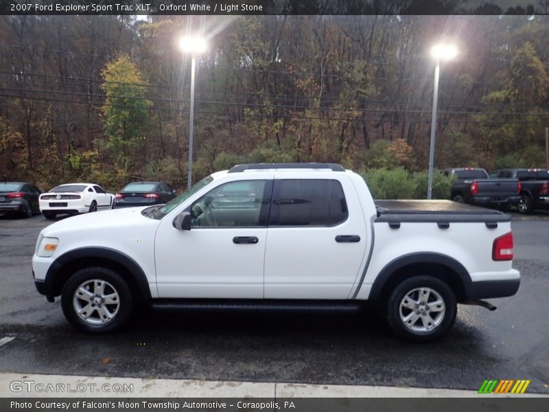 Oxford White / Light Stone 2007 Ford Explorer Sport Trac XLT