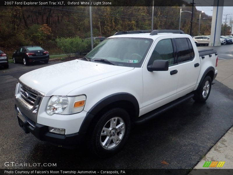 Oxford White / Light Stone 2007 Ford Explorer Sport Trac XLT