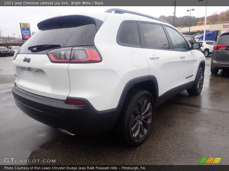 Bright White / Black 2021 Jeep Cherokee Latitude Lux 4x4