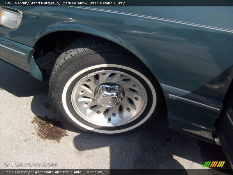 Medium Willow Green Metallic / Grey 1995 Mercury Grand Marquis LS