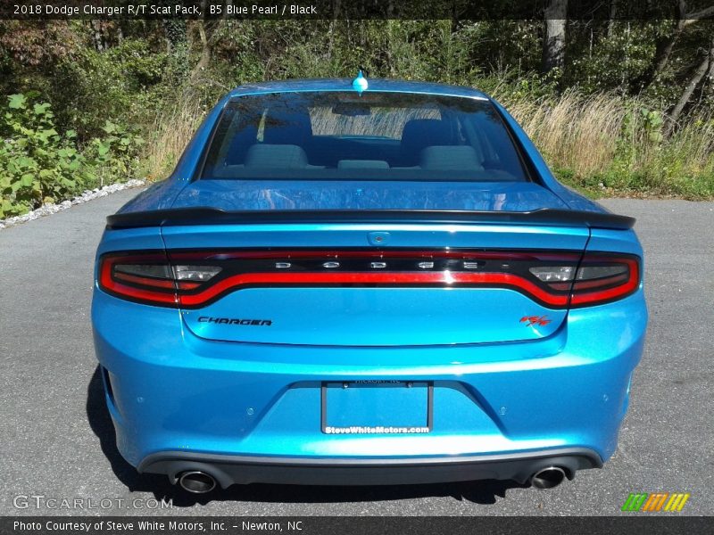 B5 Blue Pearl / Black 2018 Dodge Charger R/T Scat Pack