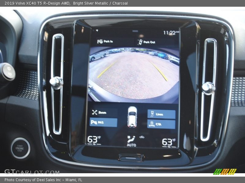 Bright Silver Metallic / Charcoal 2019 Volvo XC40 T5 R-Design AWD