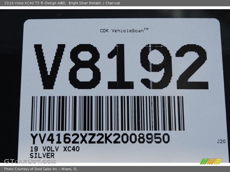 Bright Silver Metallic / Charcoal 2019 Volvo XC40 T5 R-Design AWD