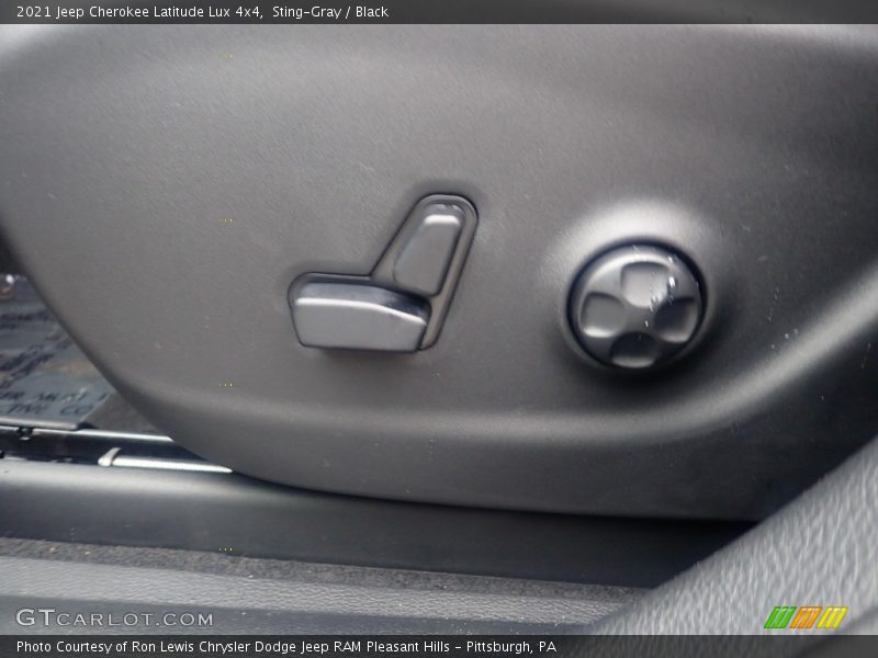 Sting-Gray / Black 2021 Jeep Cherokee Latitude Lux 4x4