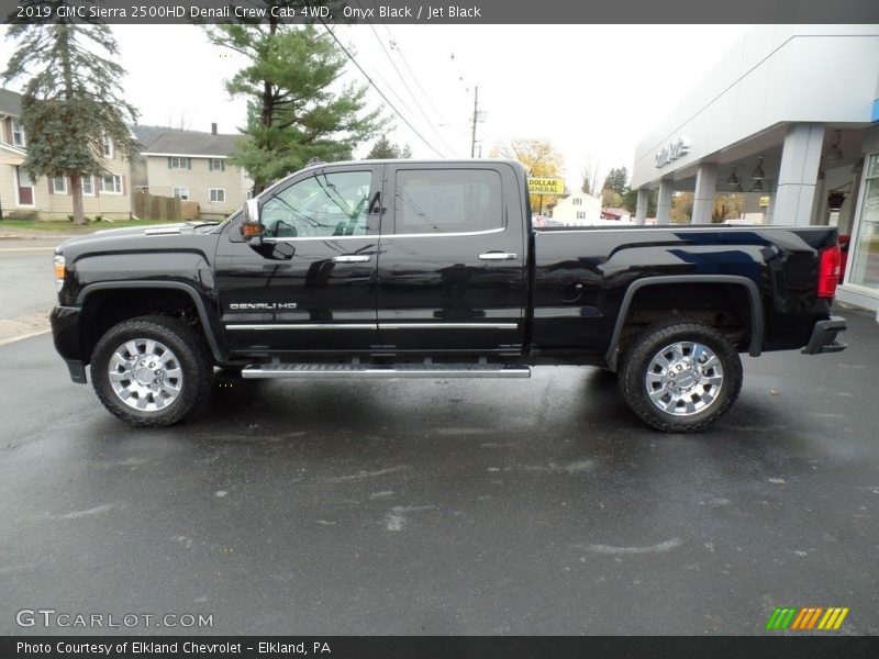 Onyx Black / Jet Black 2019 GMC Sierra 2500HD Denali Crew Cab 4WD