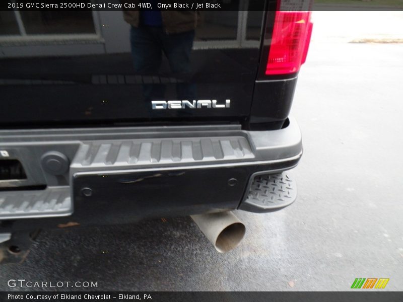 Onyx Black / Jet Black 2019 GMC Sierra 2500HD Denali Crew Cab 4WD