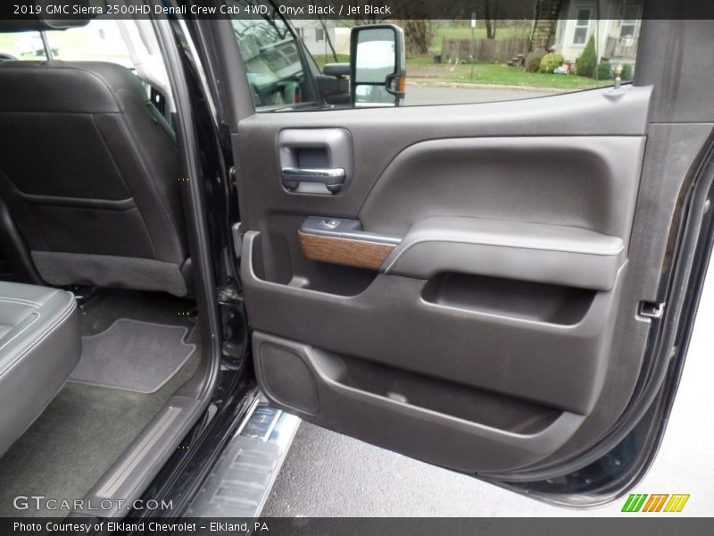 Onyx Black / Jet Black 2019 GMC Sierra 2500HD Denali Crew Cab 4WD