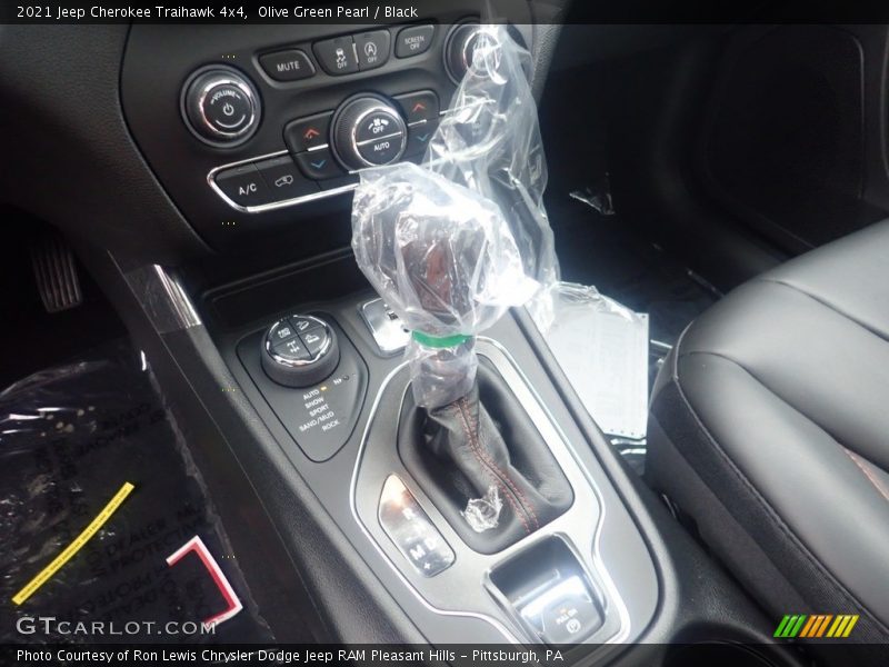 Olive Green Pearl / Black 2021 Jeep Cherokee Traihawk 4x4