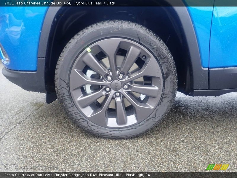 Hydro Blue Pearl / Black 2021 Jeep Cherokee Latitude Lux 4x4