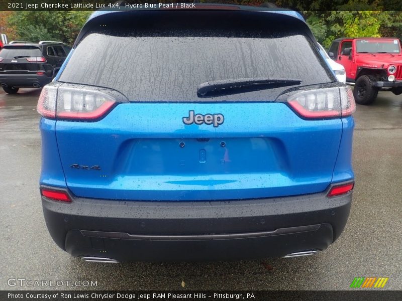 Hydro Blue Pearl / Black 2021 Jeep Cherokee Latitude Lux 4x4