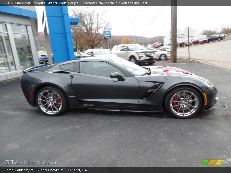 Shadow Gray Metallic / Adrenaline Red 2019 Chevrolet Corvette Grand Sport Coupe