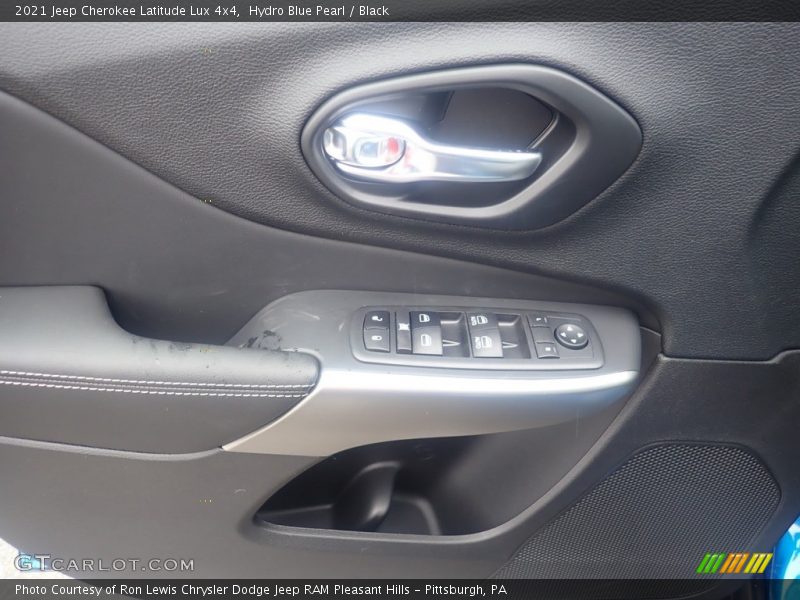 Hydro Blue Pearl / Black 2021 Jeep Cherokee Latitude Lux 4x4