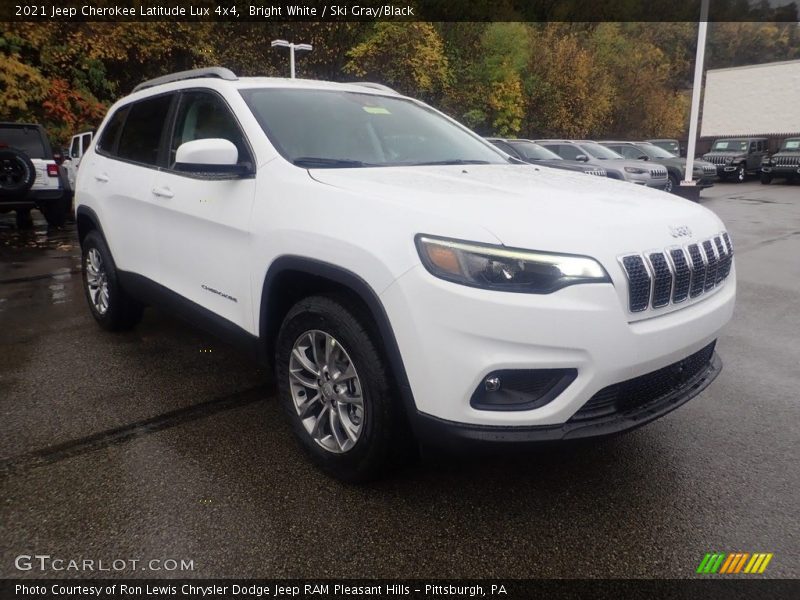 Bright White / Ski Gray/Black 2021 Jeep Cherokee Latitude Lux 4x4