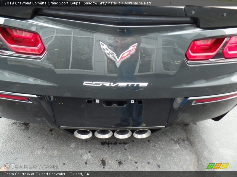 Shadow Gray Metallic / Adrenaline Red 2019 Chevrolet Corvette Grand Sport Coupe