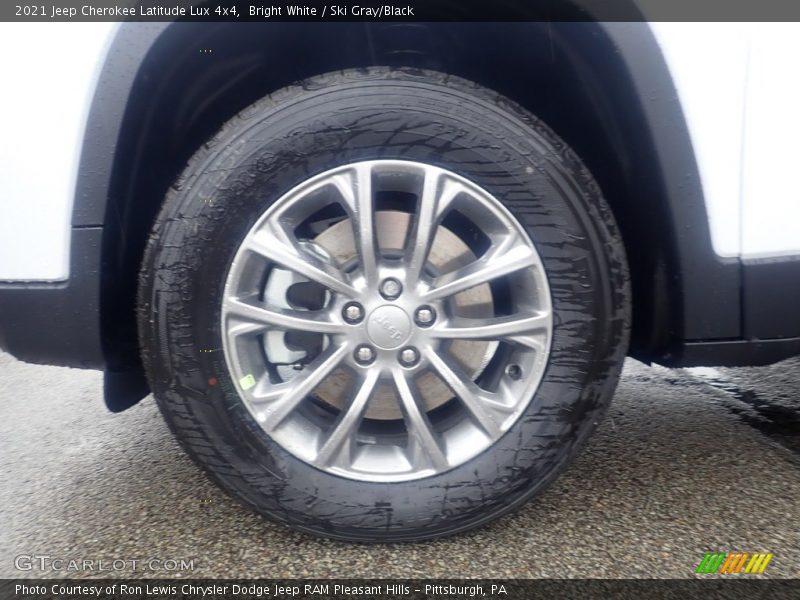 Bright White / Ski Gray/Black 2021 Jeep Cherokee Latitude Lux 4x4
