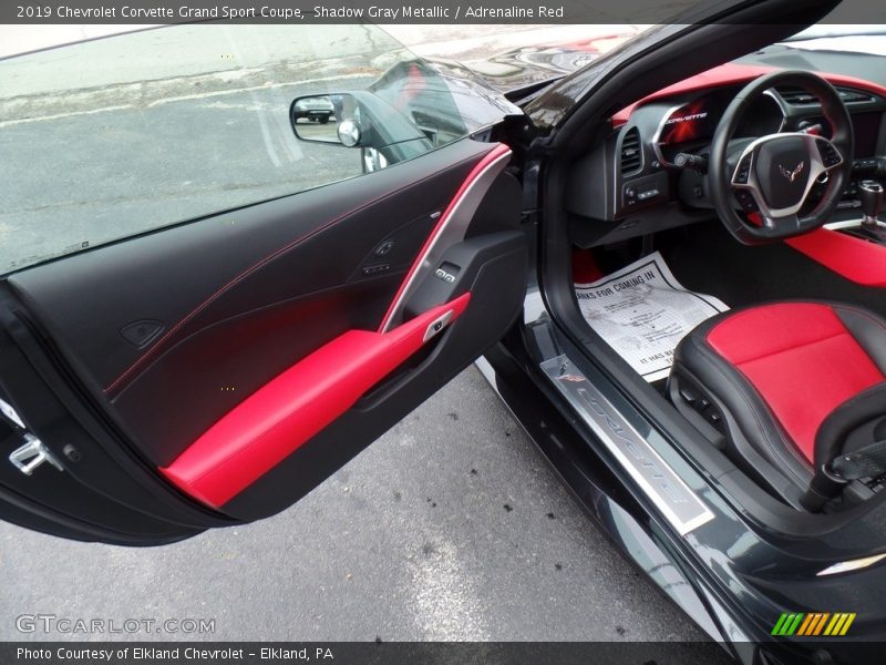Shadow Gray Metallic / Adrenaline Red 2019 Chevrolet Corvette Grand Sport Coupe