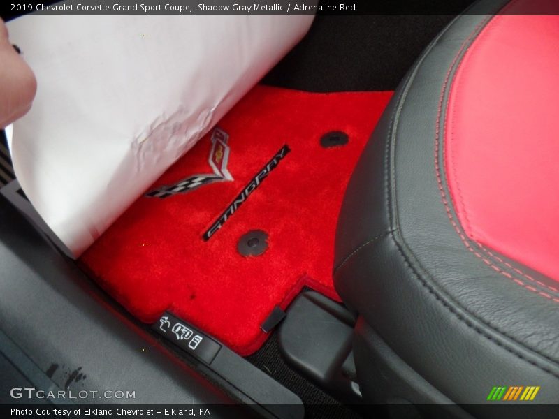 Shadow Gray Metallic / Adrenaline Red 2019 Chevrolet Corvette Grand Sport Coupe