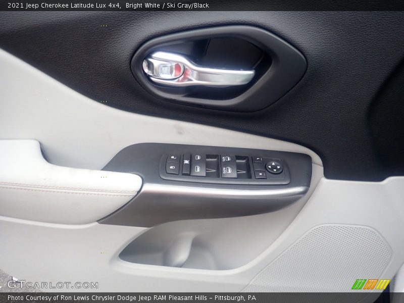 Bright White / Ski Gray/Black 2021 Jeep Cherokee Latitude Lux 4x4