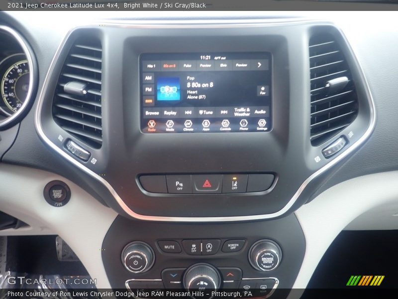 Bright White / Ski Gray/Black 2021 Jeep Cherokee Latitude Lux 4x4