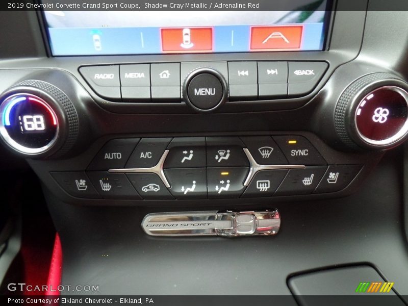 Shadow Gray Metallic / Adrenaline Red 2019 Chevrolet Corvette Grand Sport Coupe