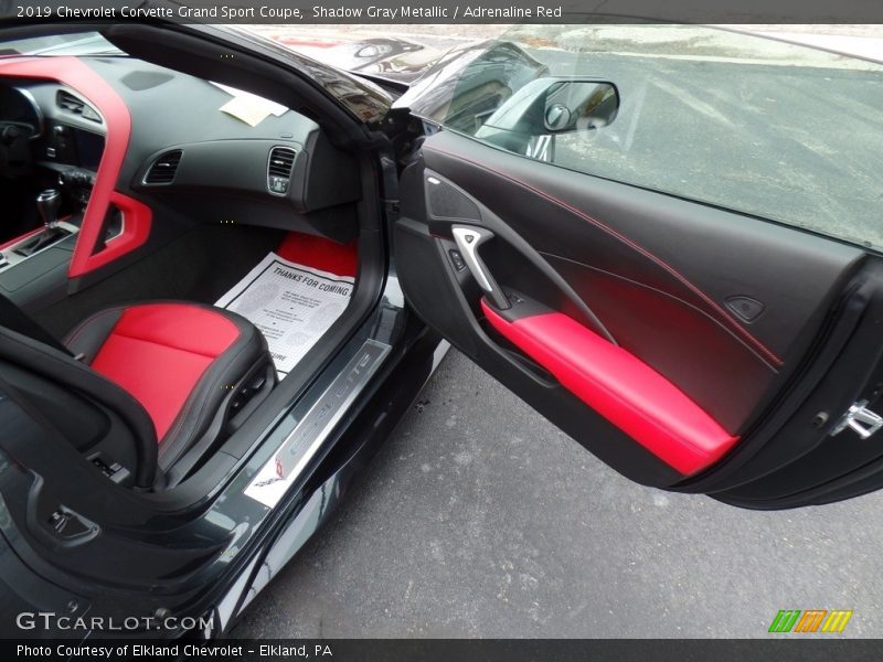 Shadow Gray Metallic / Adrenaline Red 2019 Chevrolet Corvette Grand Sport Coupe
