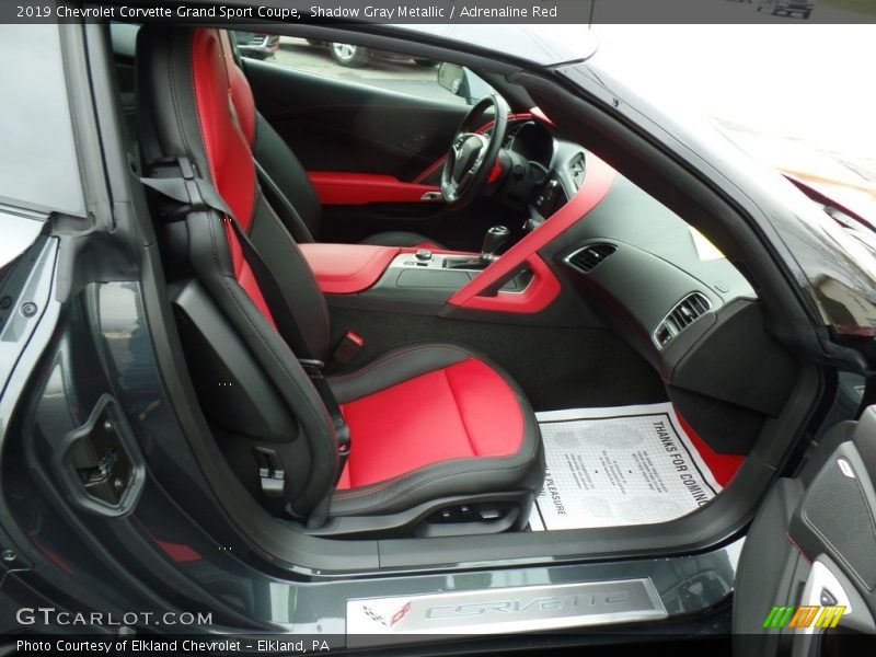 Shadow Gray Metallic / Adrenaline Red 2019 Chevrolet Corvette Grand Sport Coupe
