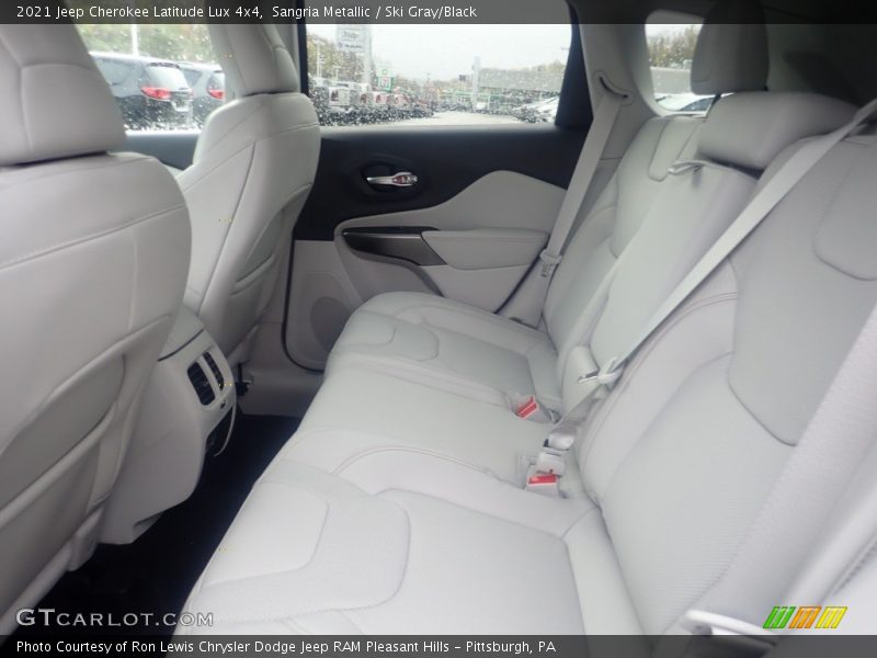 Rear Seat of 2021 Cherokee Latitude Lux 4x4