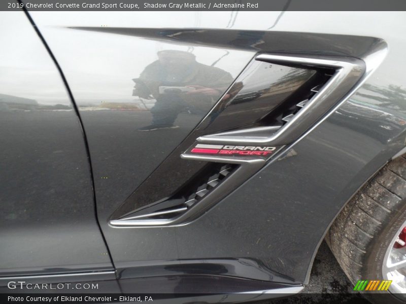 Shadow Gray Metallic / Adrenaline Red 2019 Chevrolet Corvette Grand Sport Coupe