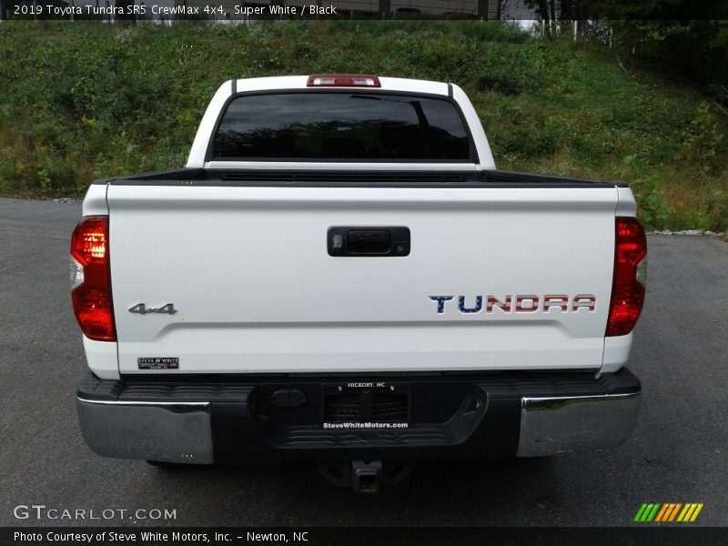 Super White / Black 2019 Toyota Tundra SR5 CrewMax 4x4