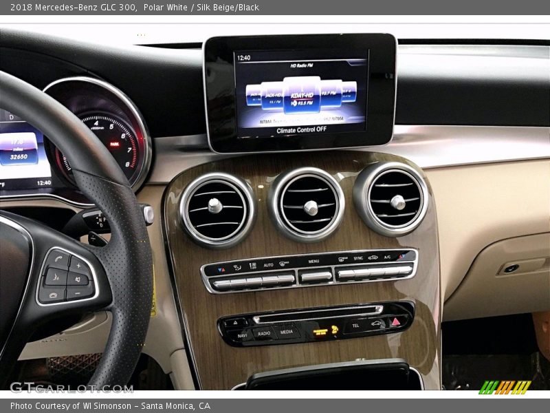 Polar White / Silk Beige/Black 2018 Mercedes-Benz GLC 300