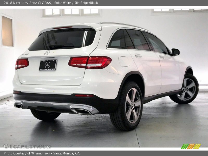 Polar White / Silk Beige/Black 2018 Mercedes-Benz GLC 300