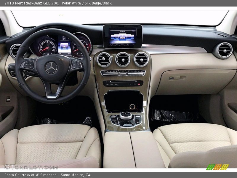 Polar White / Silk Beige/Black 2018 Mercedes-Benz GLC 300
